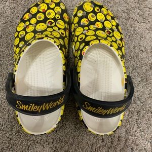 Smiley face/emoji crocs